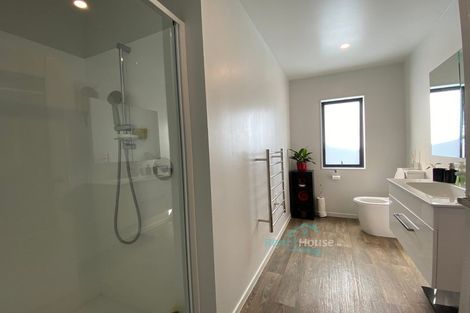 Photo of property in 36 Matawhanga Drive, Wattle Downs, Auckland, 2103