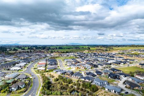 Photo of property in 20 Te Tiireke Drive, Glenview, Hamilton, 3206