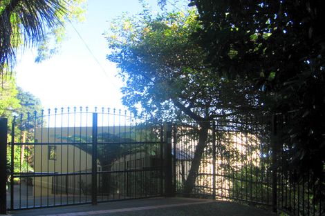 Photo of property in 52 Walter Road, Lowry Bay, Lower Hutt, 5013