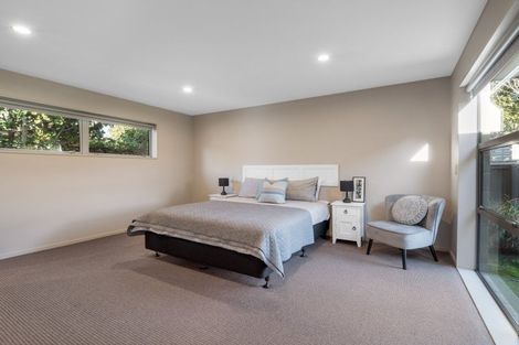 Photo of property in 73 Beach Road, North New Brighton, Christchurch, 8083