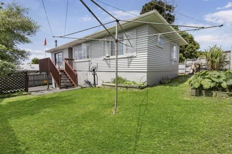 Photo of property in 5a Utting Street, Birkdale, Auckland, 0626