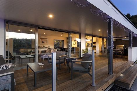 Photo of property in 2 Fantail Heights, Picton, 7220