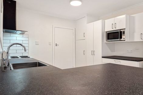 Photo of property in 50 Randwick Road, Northland, Wellington, 6012