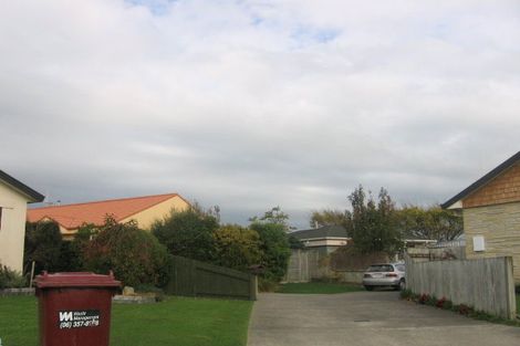 Photo of property in 49 Dalfield Place, Highbury, Palmerston North, 4412