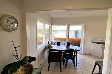 Photo of property in 41 Farquhar Road, Glendene, Auckland, 0602