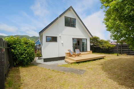 Photo of property in 27a Awamutu Grove, Waiwhetu, Lower Hutt, 5010