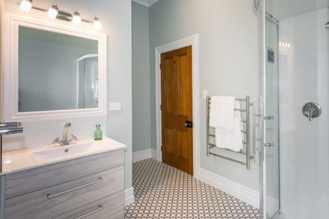 Photo of property in 5 Kowhai Road, Bluff Hill, Napier, 4110