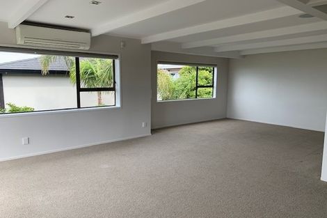 Photo of property in 1/91 Aberdeen Road, Castor Bay, Auckland, 0620