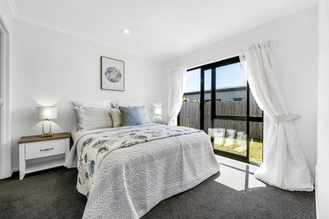 Photo of property in 5 Park Chester Road, Pukekohe, 2120