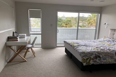 Photo of property in 17a Wyoming Avenue, Murrays Bay, Auckland, 0630