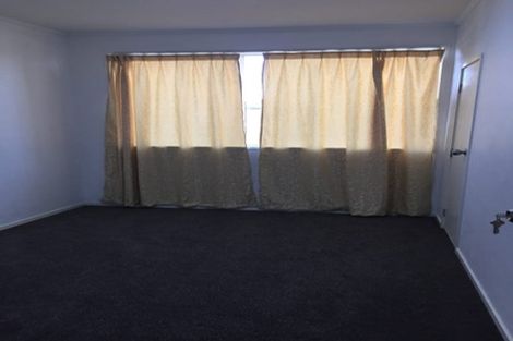 Photo of property in 217 Sturges Road, Henderson, Auckland, 0612