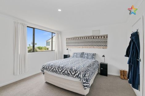 Photo of property in 341 Te Horo Beach Road, Te Horo Beach, Otaki, 5581