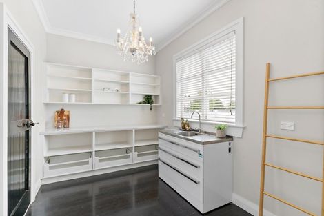 Photo of property in 14 Cotter Street, Greytown, 5712