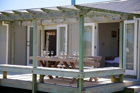 Photo of property in 5 Te Awe Awe Grove, Himatangi Beach, Foxton, 4891