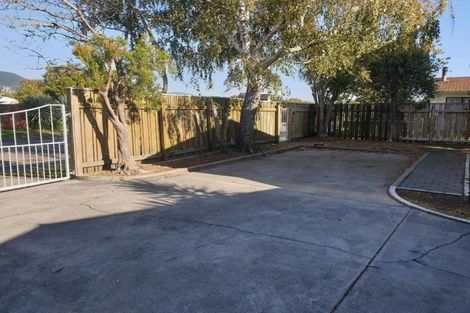 Photo of property in 22 Linwood Drive, Paraparaumu, 5032