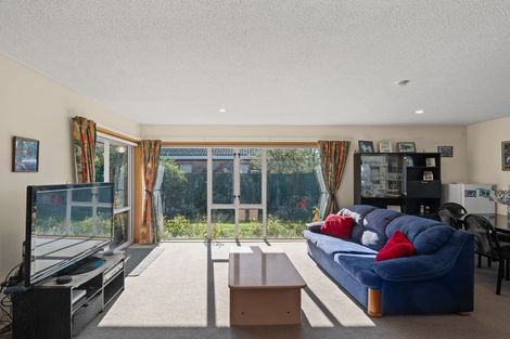 Photo of property in 2/356 Yaldhurst Road, Russley, Christchurch, 8042