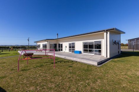 Photo of property in 270 Turangi Road, Tikorangi, Waitara, 4383