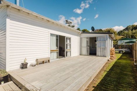 Photo of property in 10 Carlson Street, Dannevirke, 4930