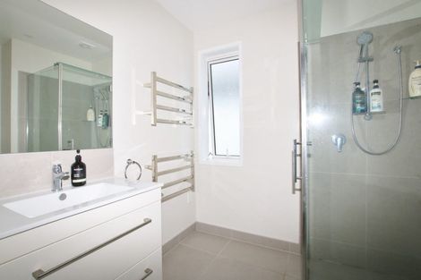 Photo of property in 1b Fenchurch Street, Glen Innes, Auckland, 1072