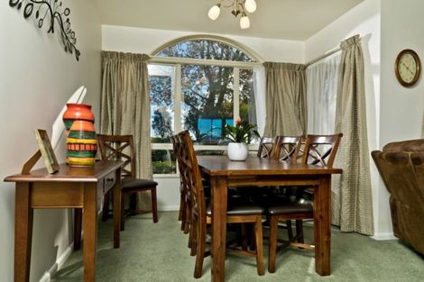 Photo of property in 133 Awaroa Road, Sunnyvale, Auckland, 0612