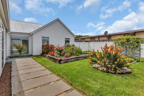 Photo of property in 68 Stace Hopper Drive, One Tree Point, 0118