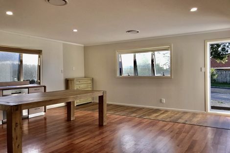 Photo of property in 2 Tullis Place, Burswood, Auckland, 2013