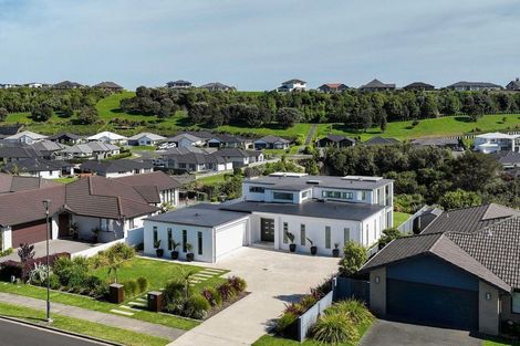 Photo of property in 51 Lynley Park Drive, Omokoroa, 3114