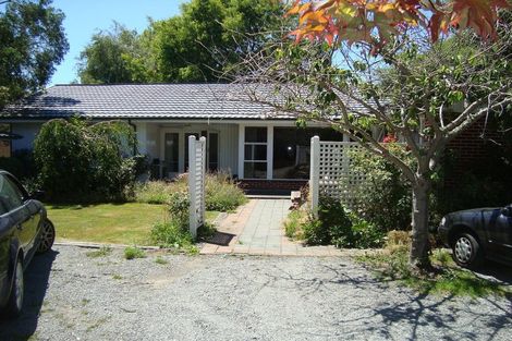 Photo of property in 38a Newnham Terrace, Upper Riccarton, Christchurch, 8041