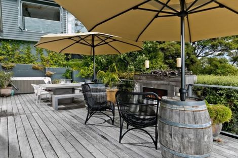 Photo of property in 10 Remu Place, Greenhithe, Auckland, 0632