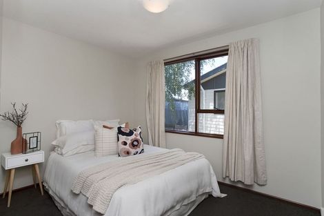 Photo of property in 21 Rosanna Place, Aranui, Christchurch, 8061