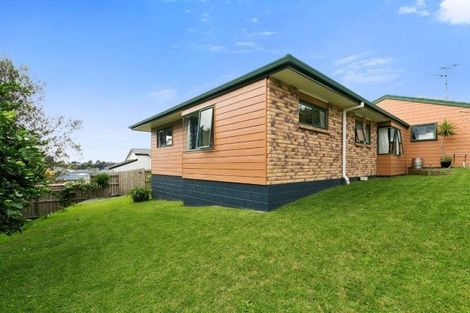 Photo of property in 16 Montana Drive, Pyes Pa, Tauranga, 3112