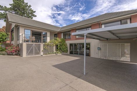 Photo of property in 36 Dyers Pass Road, Cashmere, Christchurch, 8022