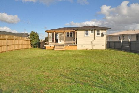 Photo of property in 19 Orchard Rise, Rosehill, Papakura, 2113
