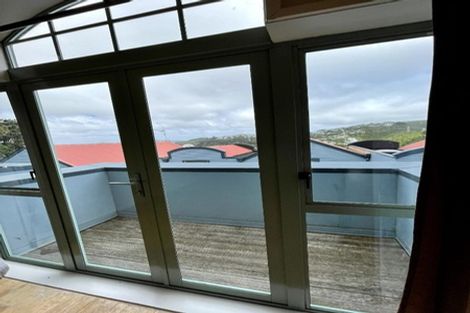 Photo of property in 12/93a Kelburn Parade, Kelburn, Wellington, 6012