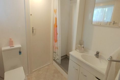 Photo of property in 1/27 Parr Terrace, Castor Bay, Auckland, 0620