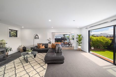 Photo of property in 190 Estuary Road, South New Brighton, Christchurch, 8062