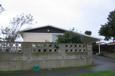 Photo of property in 118 Roberts Line, Kelvin Grove, Palmerston North, 4414