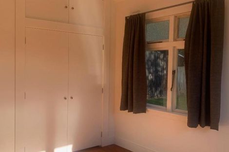 Photo of property in 11 Woodleigh Street, Frankleigh Park, New Plymouth, 4310