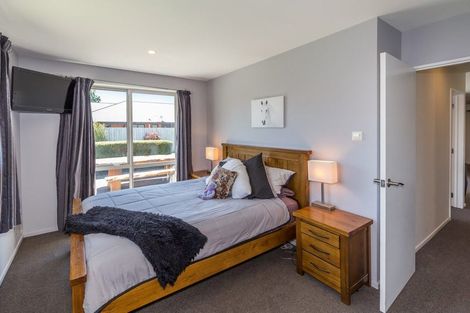 Photo of property in 21 Marlowe Place, Rolleston, 7614