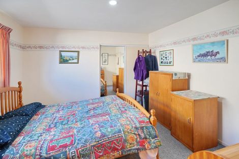 Photo of property in 14 Hewitts Road, Woodend, 7610