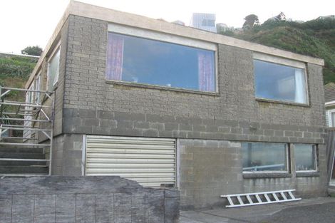 Photo of property in 44 Owhiro Bay Parade, Owhiro Bay, Wellington, 6023