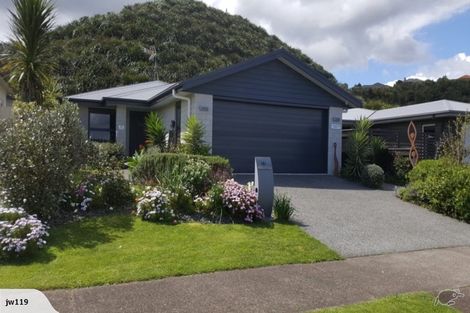 Photo of property in 11 Lakeview Quay, Pyes Pa, Tauranga, 3112