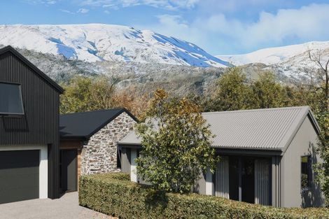 Photo of property in 11 Cornwall Street, Arrowtown, 9302