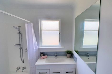 Photo of property in 9a Bamber Street, Castlecliff, Whanganui, 4501