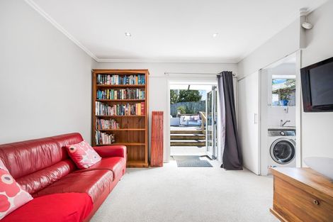 Photo of property in 14a Kowhai Road, Campbells Bay, Auckland, 0630