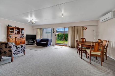 Photo of property in 21 Davidson Street, Hawera, 4610