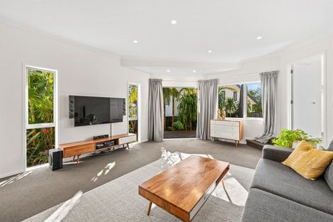 Photo of property in 7a Justin Place, Te Atatu Peninsula, Auckland, 0610