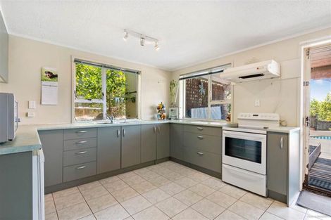 Photo of property in 2/32 Rapallo Place, Farm Cove, Auckland, 2012