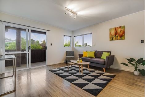 Photo of property in 7 Leo Street, Glen Eden, Auckland, 0602