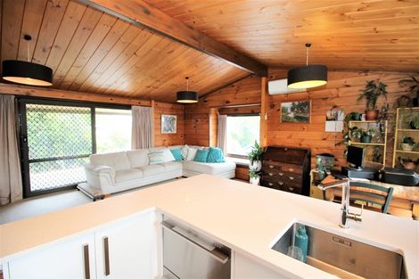 Photo of property in 3 Pollen Street, Woodville, 4920